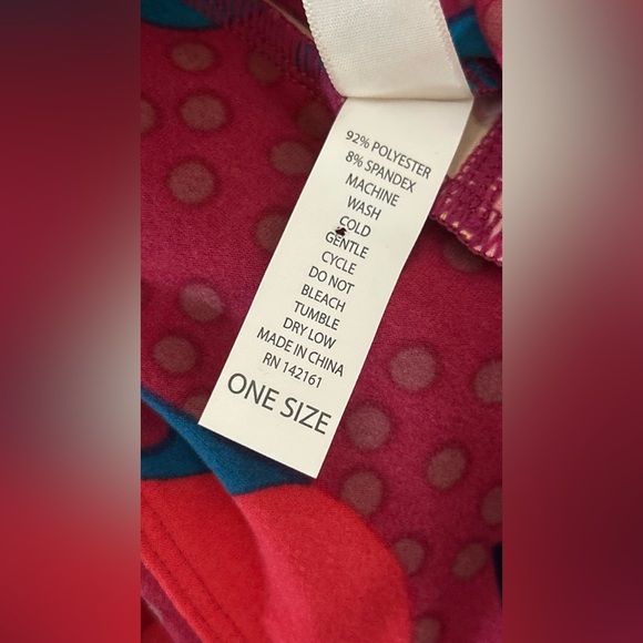 LuLaRoe Patterned Leggings One Size (2-10) - Picture 4 of 4
